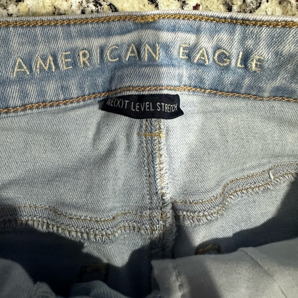 American Eagle Outfitters Super High Rise shorty size 4. Women’s. - Picture 3 of 5